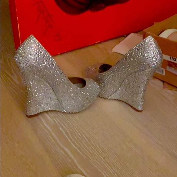 Crystal shoes - Picture 1 of 2